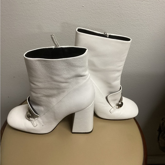 Burberry Women’s Boots - Picture 4 of 11
